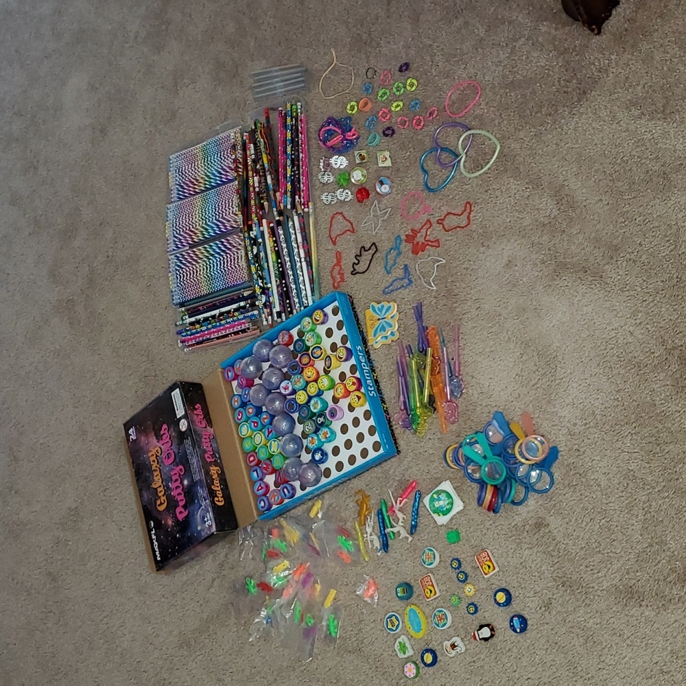 Classroom Treasure Box Prizes Kids Birthday Party Favors Assorted Goody Bags